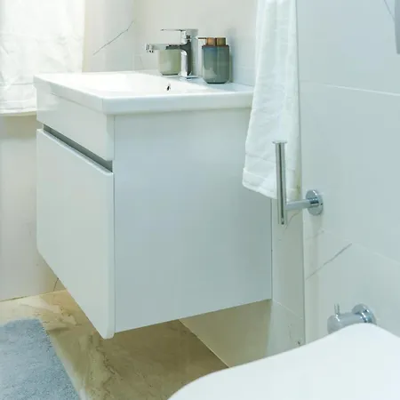 Genny's Apartment *