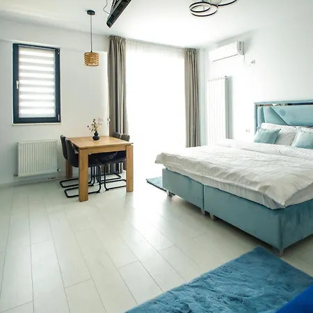 Genny's Mamaia